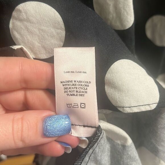 ✨Selkie Polka Dot Wrap Sz Large Blouse✨ - Picture 7 of 7